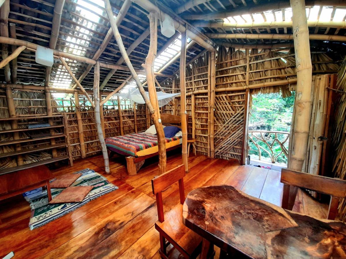 El Bamboo Cabins Balgue Extérieur photo