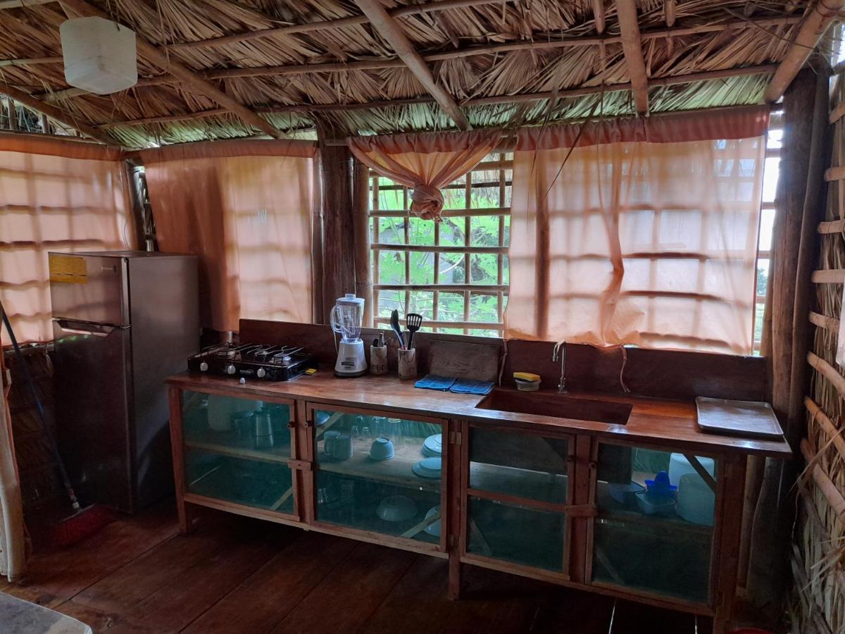 El Bamboo Cabins Balgue Extérieur photo
